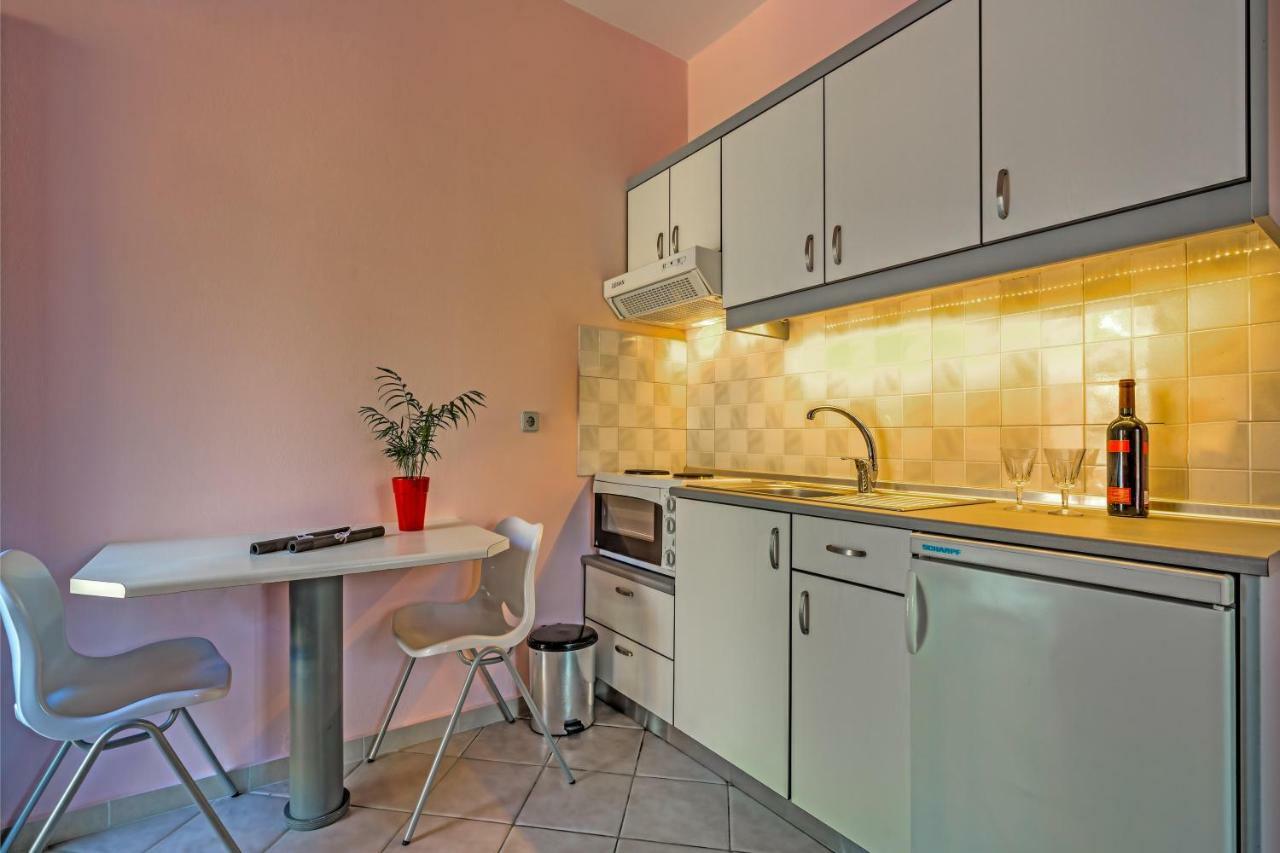 Elegant 1Br By Heraklion Beach Sun &Comfort Await Amoudara Lasithiou Exterior foto