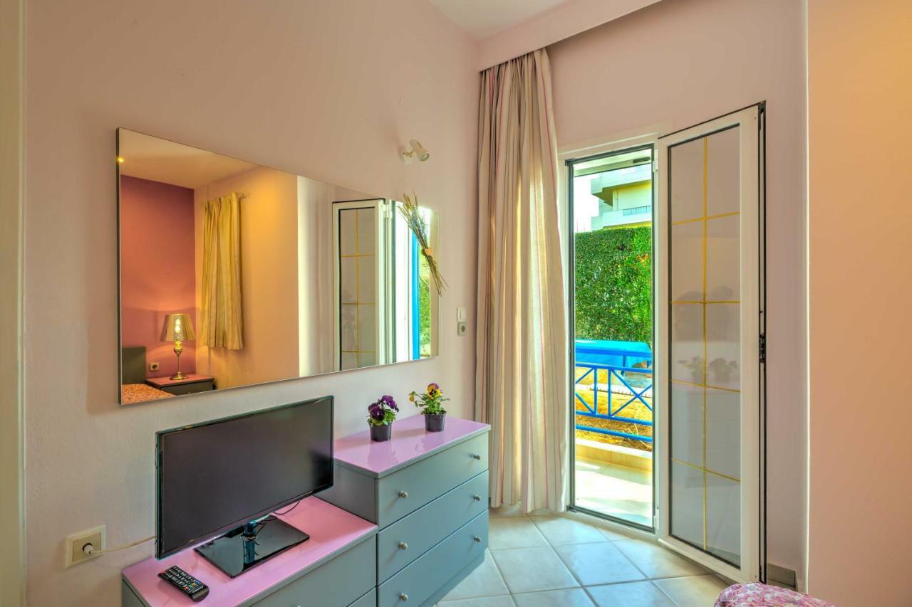 Elegant 1Br By Heraklion Beach Sun &Comfort Await Apartamento Amoudara Lasithiou Exterior foto